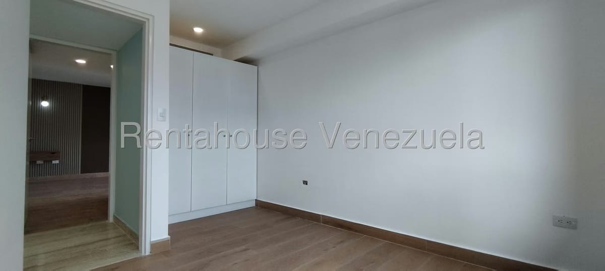 Apartamento (1 Nivel) en Venta en Las Mercedes, Distrito Metropolitano - 33
