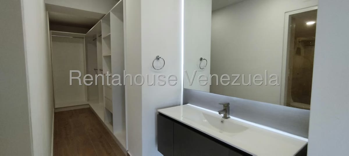 Apartamento (1 Nivel) en Venta en Las Mercedes, Distrito Metropolitano - 42