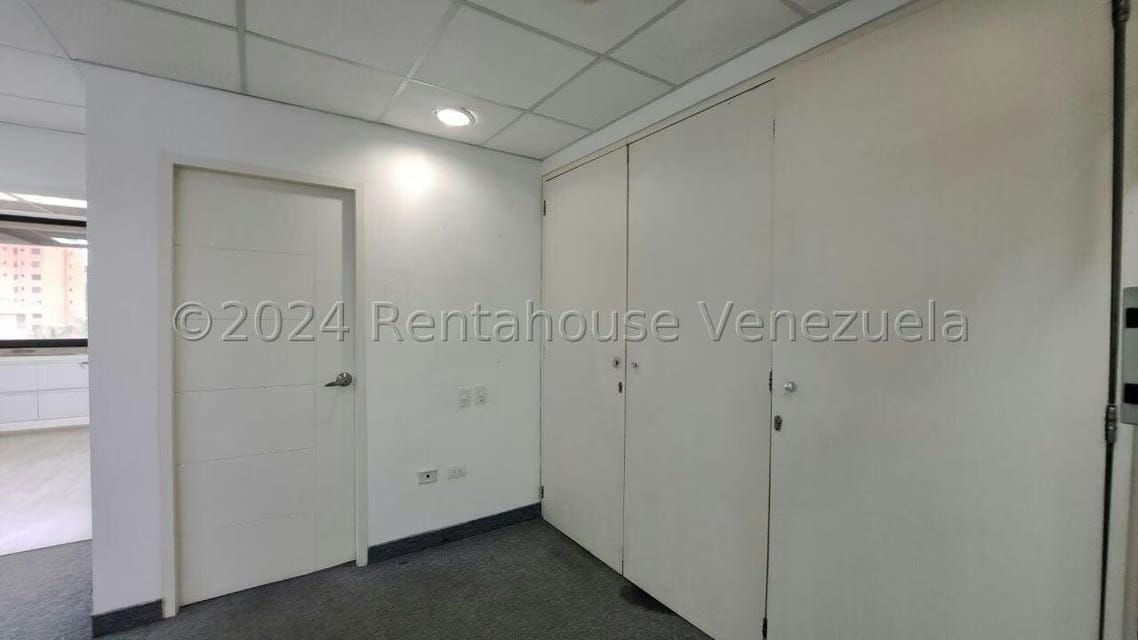 Comercial (Oficina) en Venta en El Rosal, Distrito Metropolitano - 12