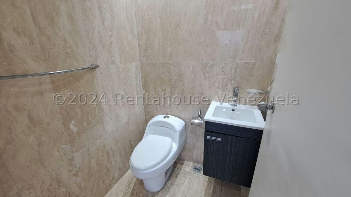 Comercial (Oficina) en Venta en El Rosal, Distrito Metropolitano - 15