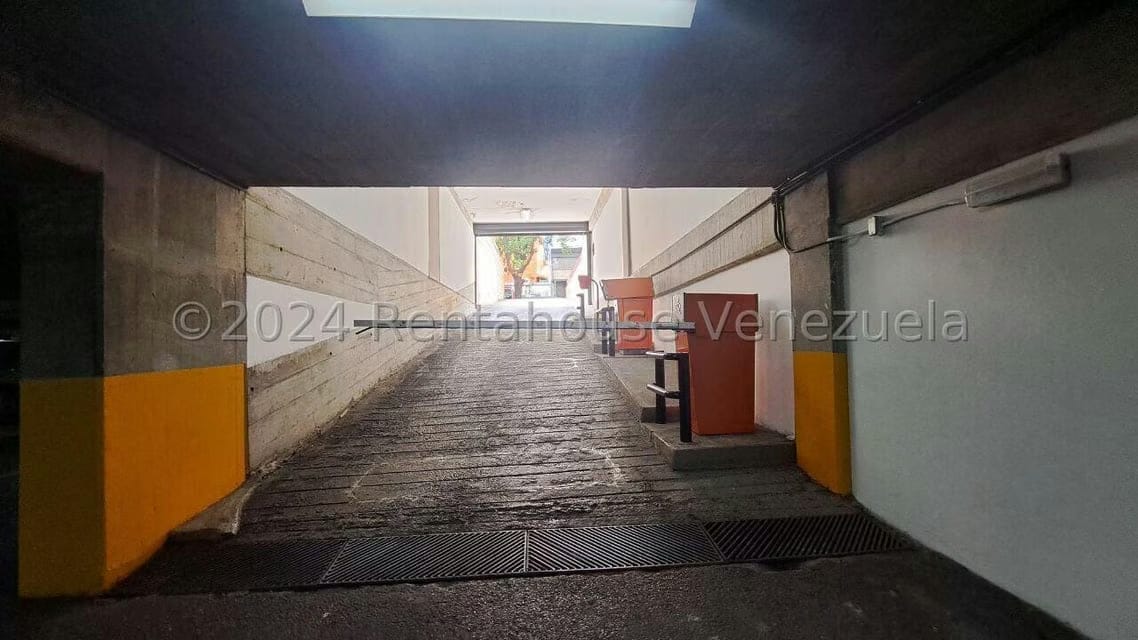 Comercial (Oficina) en Venta en El Rosal, Distrito Metropolitano - 25