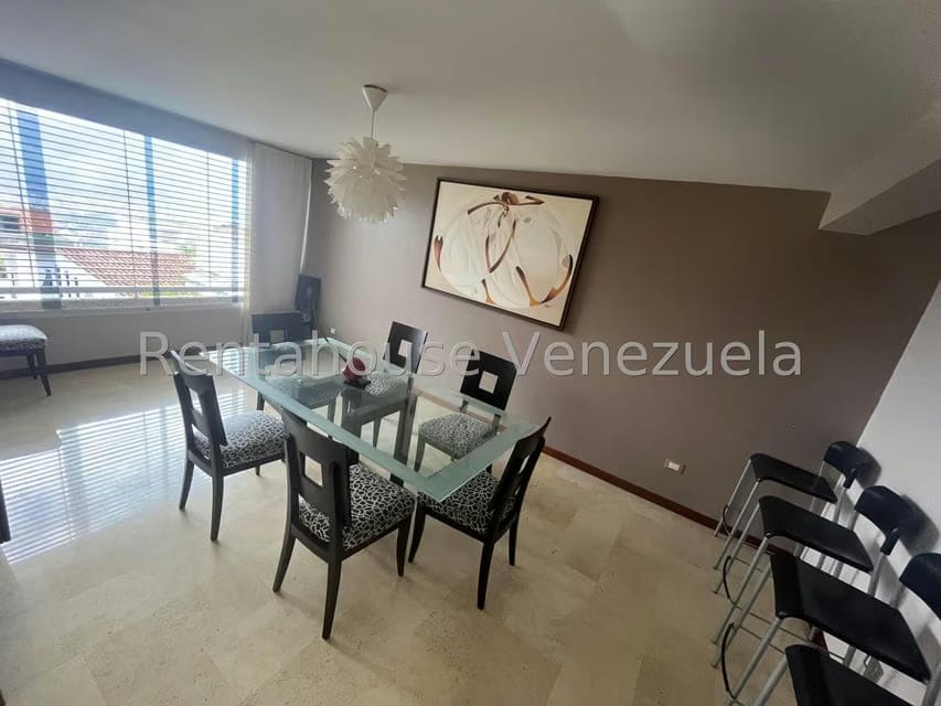 Casa (Multipes Niveles) en Venta en Los Naranjos del Cafetal, Distrito Metropolitano - 11