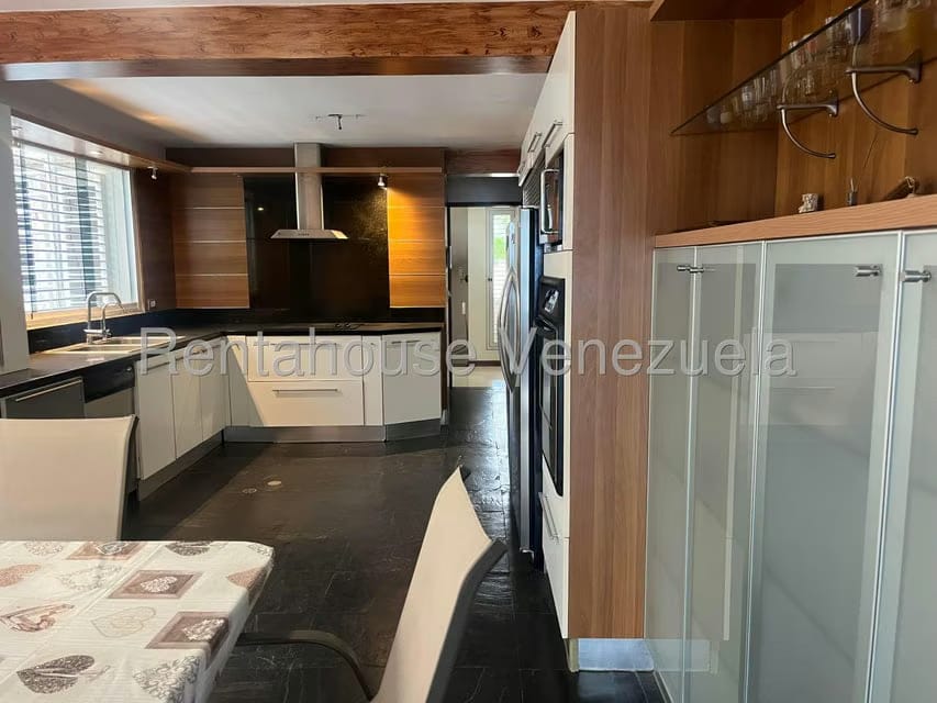 Casa (Multipes Niveles) en Venta en Los Naranjos del Cafetal, Distrito Metropolitano - 12