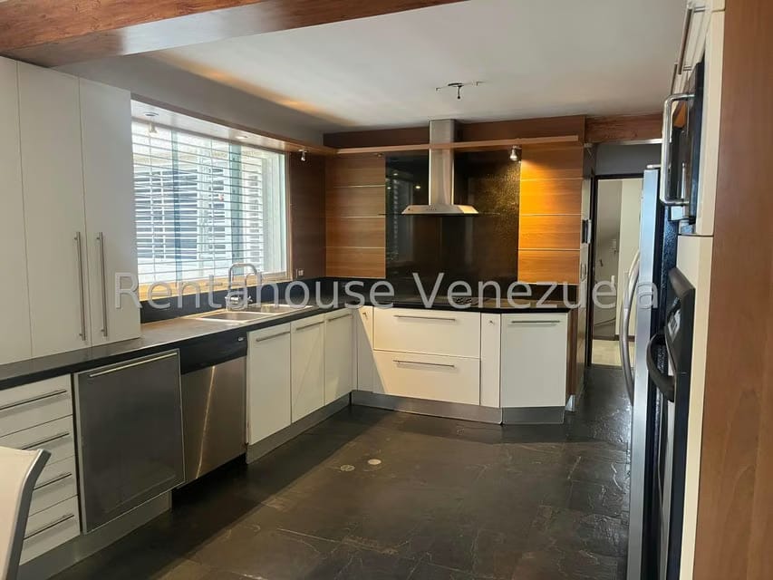 Casa (Multipes Niveles) en Venta en Los Naranjos del Cafetal, Distrito Metropolitano - 17