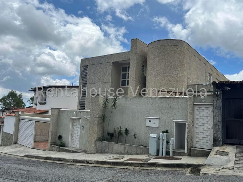 Casa (Multipes Niveles) en Venta en Los Naranjos del Cafetal, Distrito Metropolitano - 3