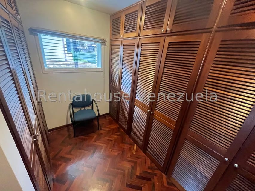 Casa (Multipes Niveles) en Venta en Los Naranjos del Cafetal, Distrito Metropolitano - 37