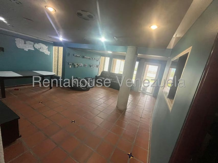 Casa (Multipes Niveles) en Venta en Los Naranjos del Cafetal, Distrito Metropolitano - 48