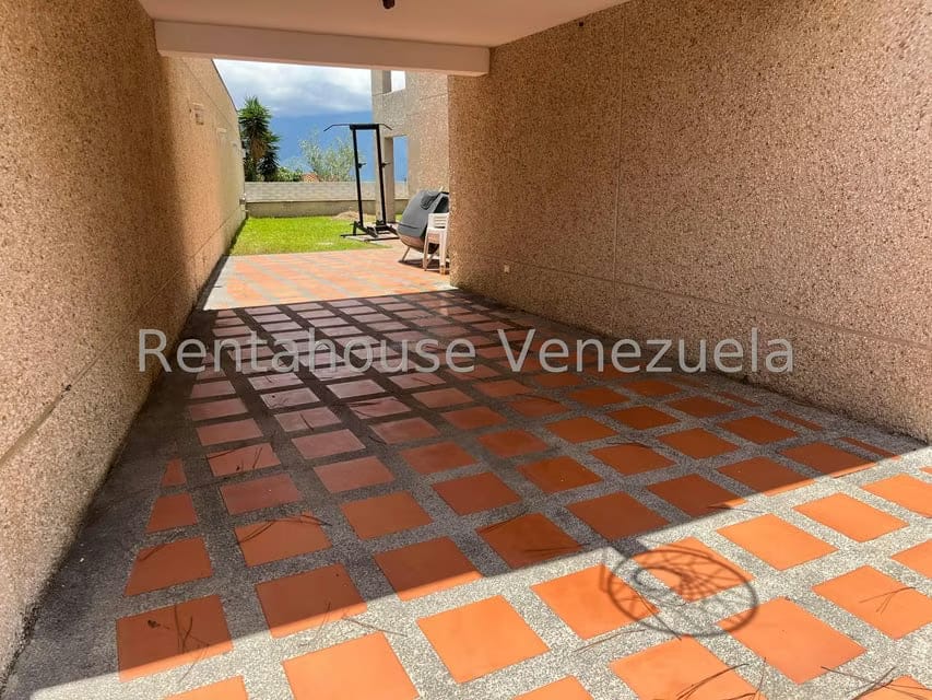 Casa (Multipes Niveles) en Venta en Los Naranjos del Cafetal, Distrito Metropolitano - 6
