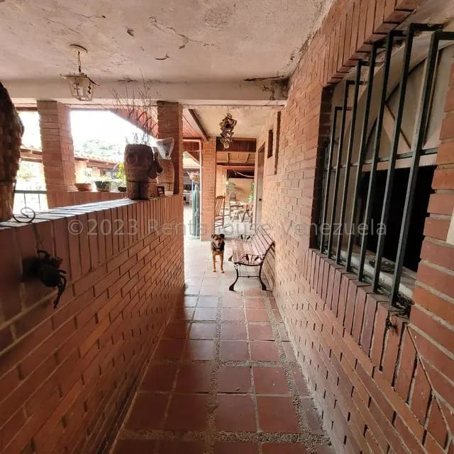 Casa (1 Nivel) en Venta en Prados del Este, Distrito Metropolitano - 31