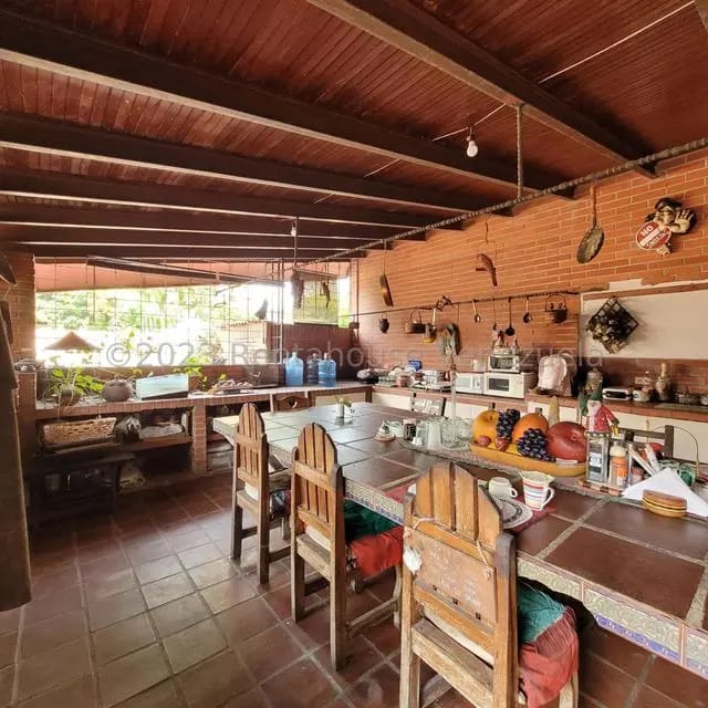 Casa (1 Nivel) en Venta en Prados del Este, Distrito Metropolitano - 37