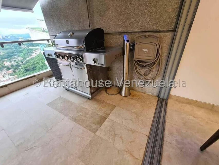 Apartamento (1 Nivel) en Alquiler en Lomas del Sol, Distrito Metropolitano - 19