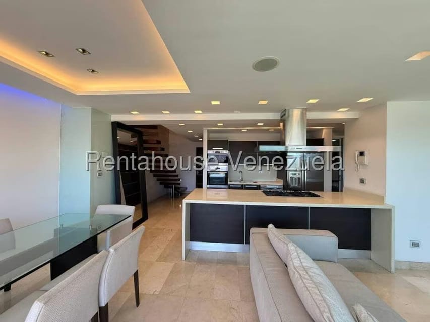 Apartamento (1 Nivel) en Alquiler en Lomas del Sol, Distrito Metropolitano - 22