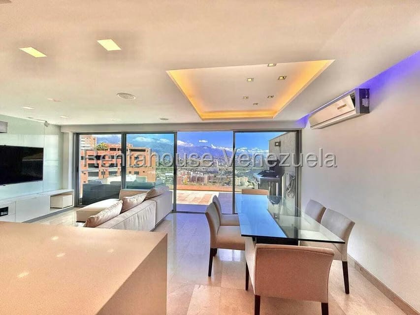 Apartamento (1 Nivel) en Alquiler en Lomas del Sol, Distrito Metropolitano - 4