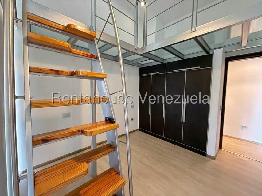 Apartamento (1 Nivel) en Alquiler en Lomas del Sol, Distrito Metropolitano - 31