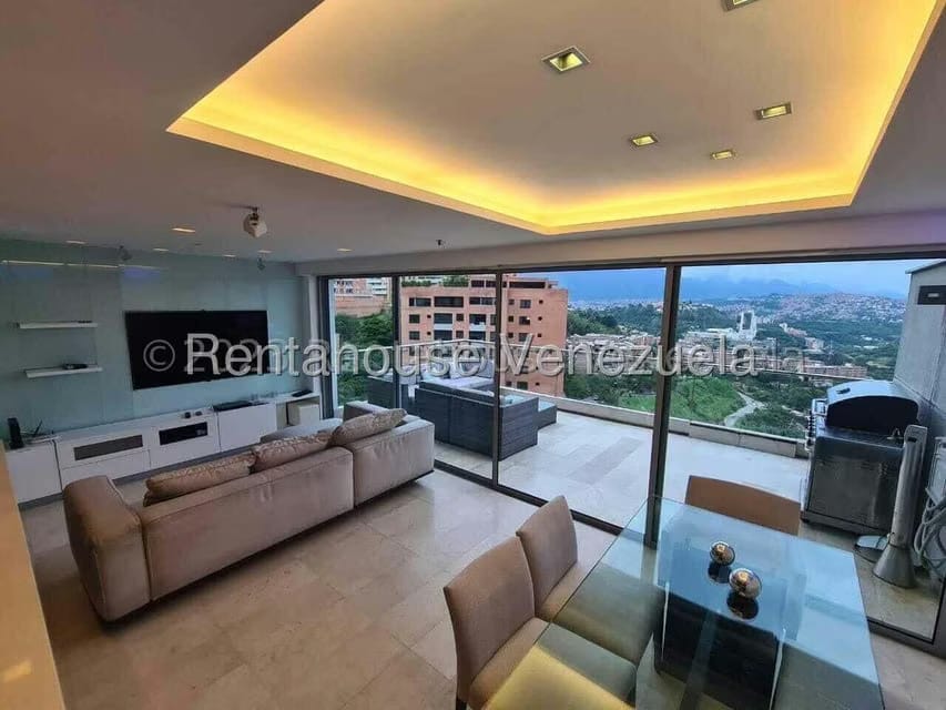 Apartamento (1 Nivel) en Alquiler en Lomas del Sol, Distrito Metropolitano - 7