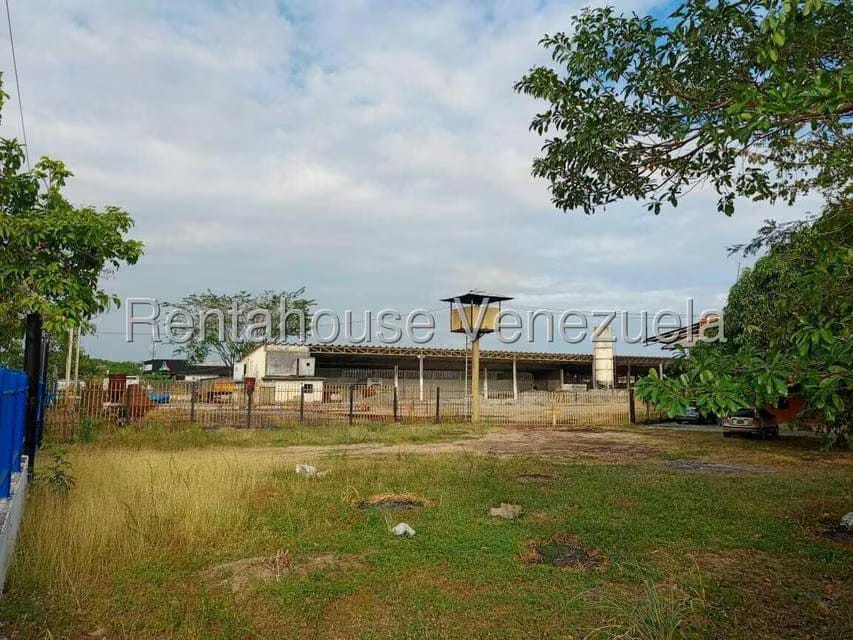 Comercial (Local Comercial) en Alquiler en Zona Industrial Acarigua, Portuguesa - 3