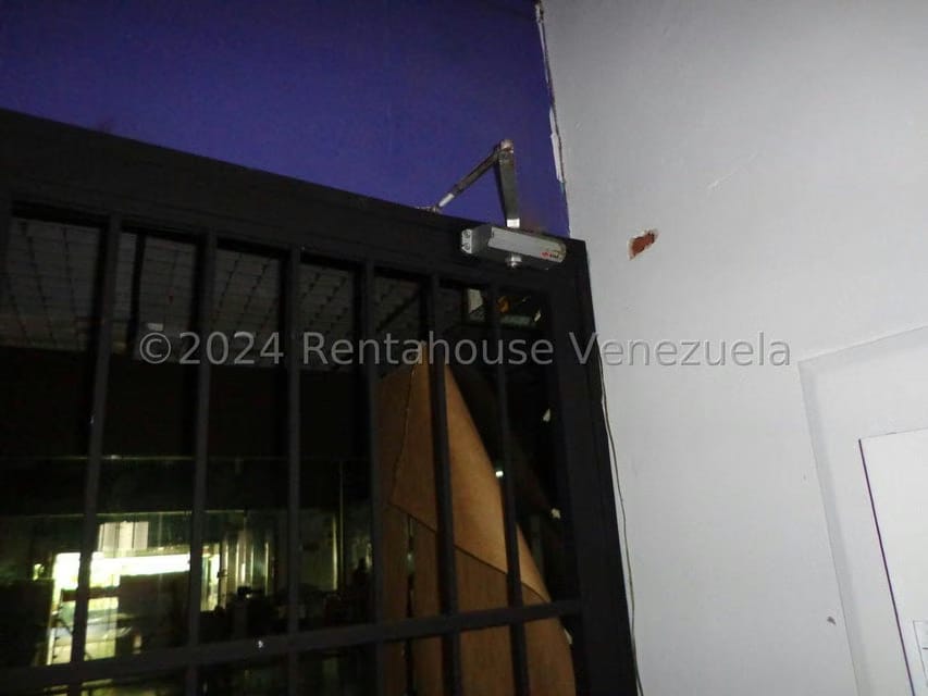 Comercial (Local Comercial) en Venta en El Marques, Distrito Metropolitano - 4