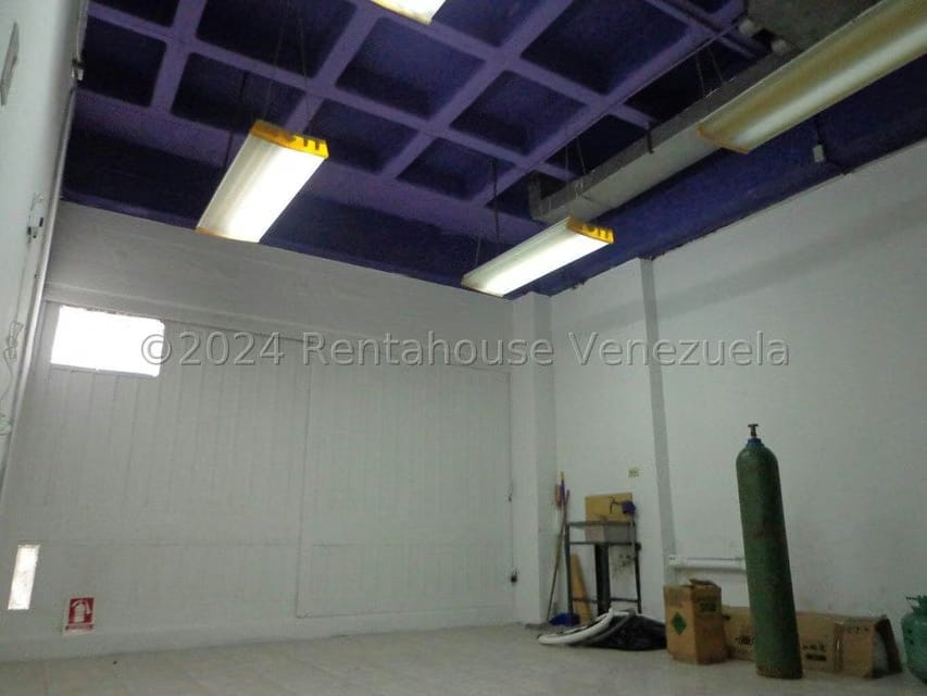 Comercial (Local Comercial) en Venta en El Marques, Distrito Metropolitano - 5