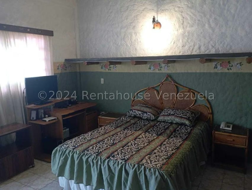 Casa (1 Nivel) en Venta en Avenida los Proceres, Merida - 23