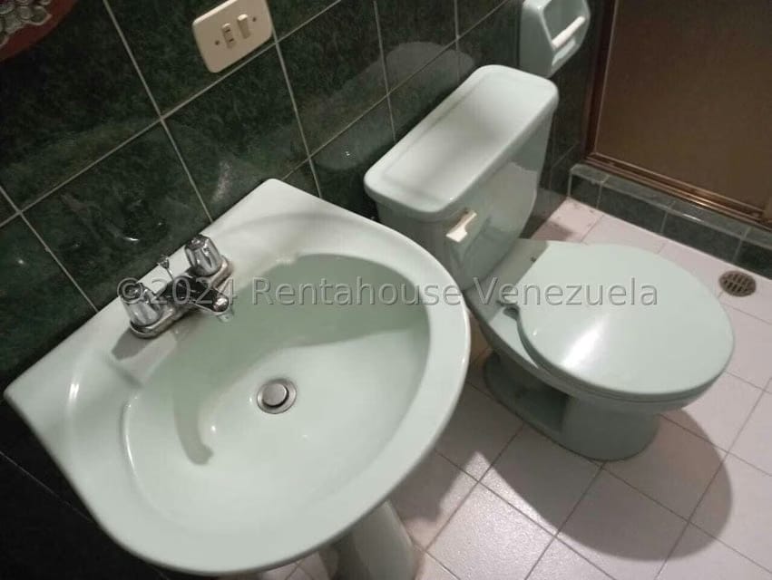 Casa (1 Nivel) en Venta en Avenida los Proceres, Merida - 40