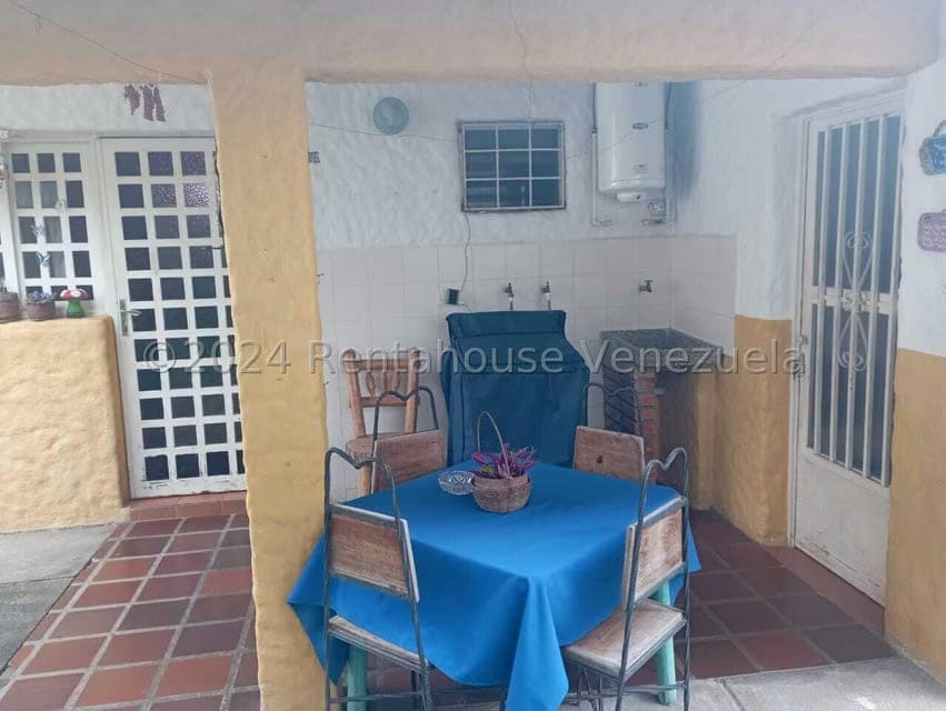 Casa (1 Nivel) en Venta en Avenida los Proceres, Merida - 48