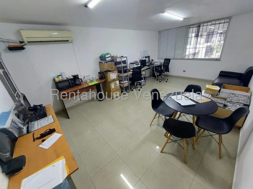 Comercial (Local Comercial) en Alquiler en Las Mercedes, Distrito Metropolitano - 2