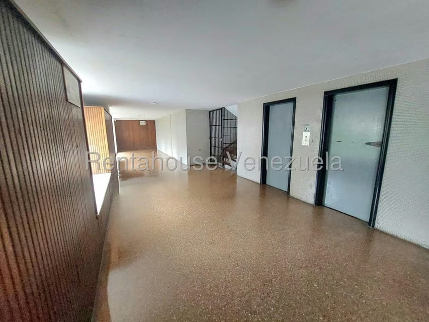Comercial (Local Comercial) en Alquiler en Las Mercedes, Distrito Metropolitano - 6