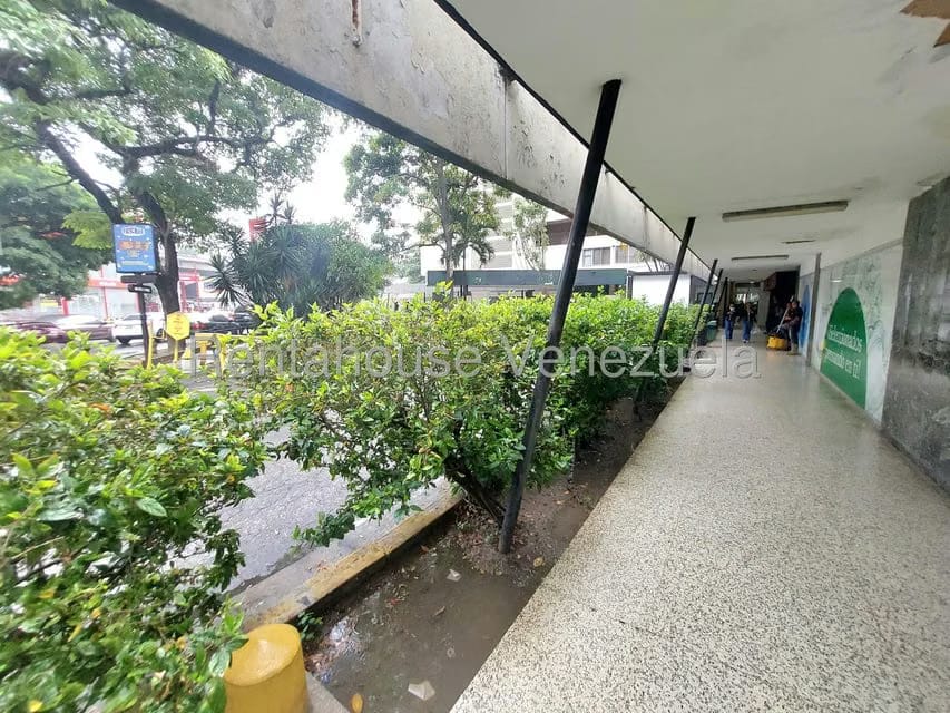 Comercial (Local Comercial) en Alquiler en Las Mercedes, Distrito Metropolitano - 8