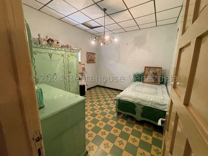 Casa (Duplex) en Venta en El Paraiso, Distrito Metropolitano - 22