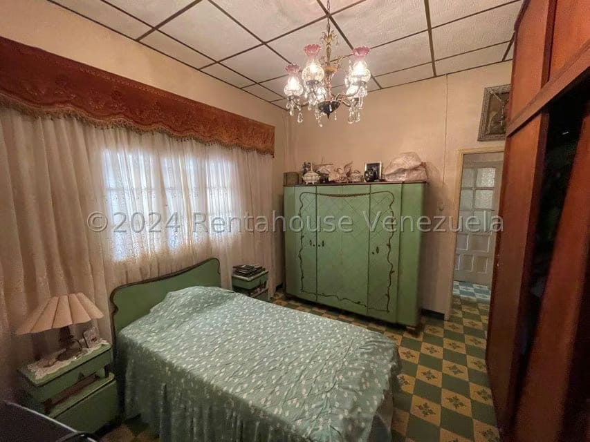 Casa (Duplex) en Venta en El Paraiso, Distrito Metropolitano - 26