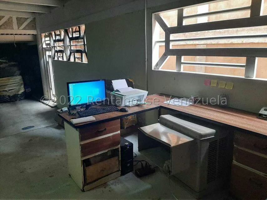 Comercial (Edificio) en Venta en Circunvalacion Dos, Zulia - 13