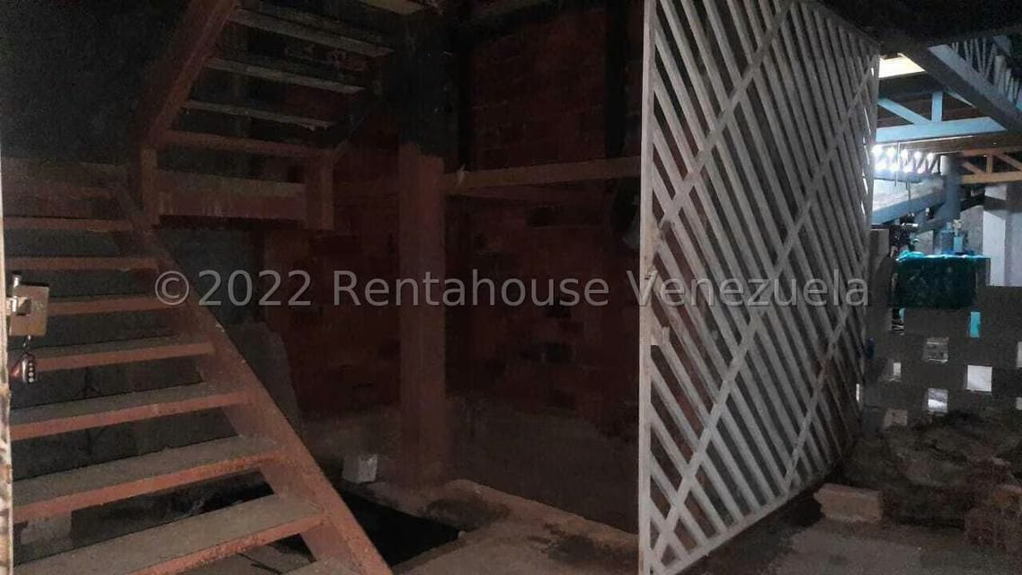 Comercial (Edificio) en Venta en Circunvalacion Dos, Zulia - 8