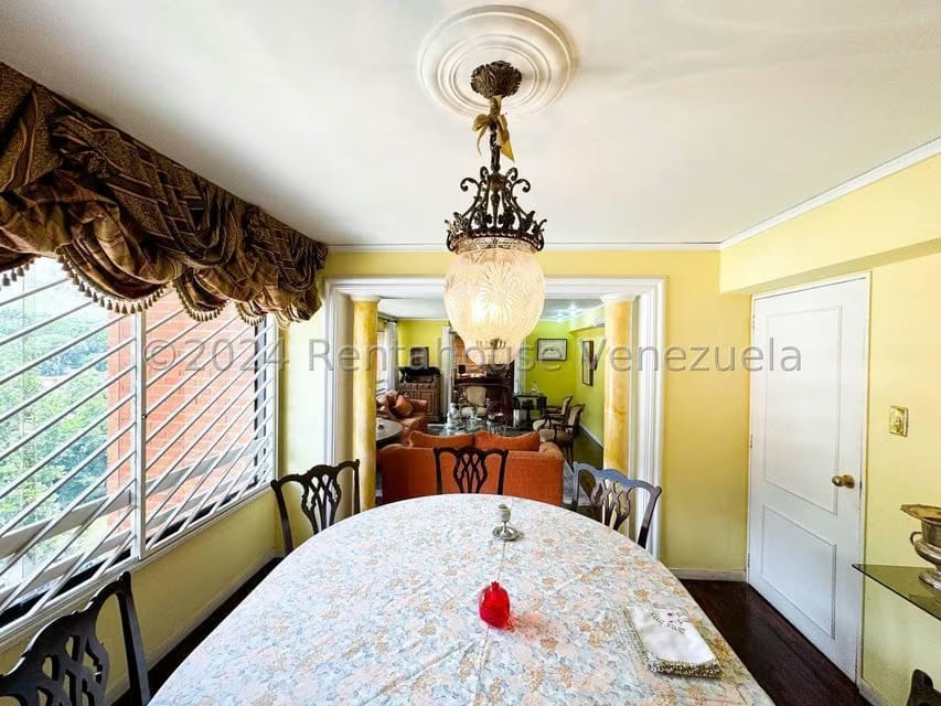 Apartamento (1 Nivel) en Venta en Los Dos Caminos, Distrito Metropolitano - 12