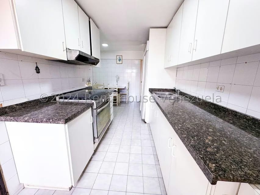 Apartamento (1 Nivel) en Venta en Los Dos Caminos, Distrito Metropolitano - 29