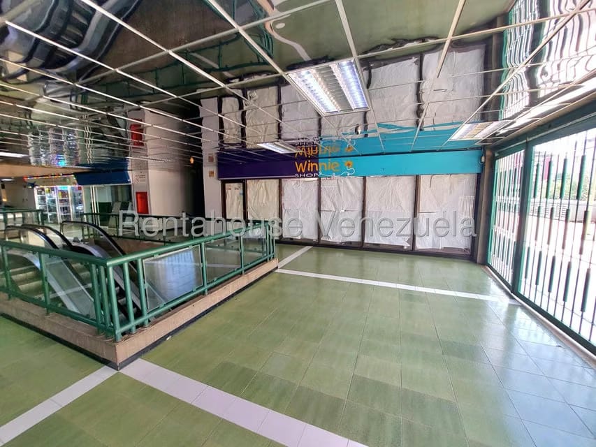 Comercial (Local Comercial) en Venta en Montalban III, Distrito Metropolitano - 2