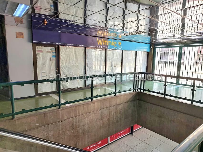 Comercial (Local Comercial) en Venta en Montalban III, Distrito Metropolitano - 3