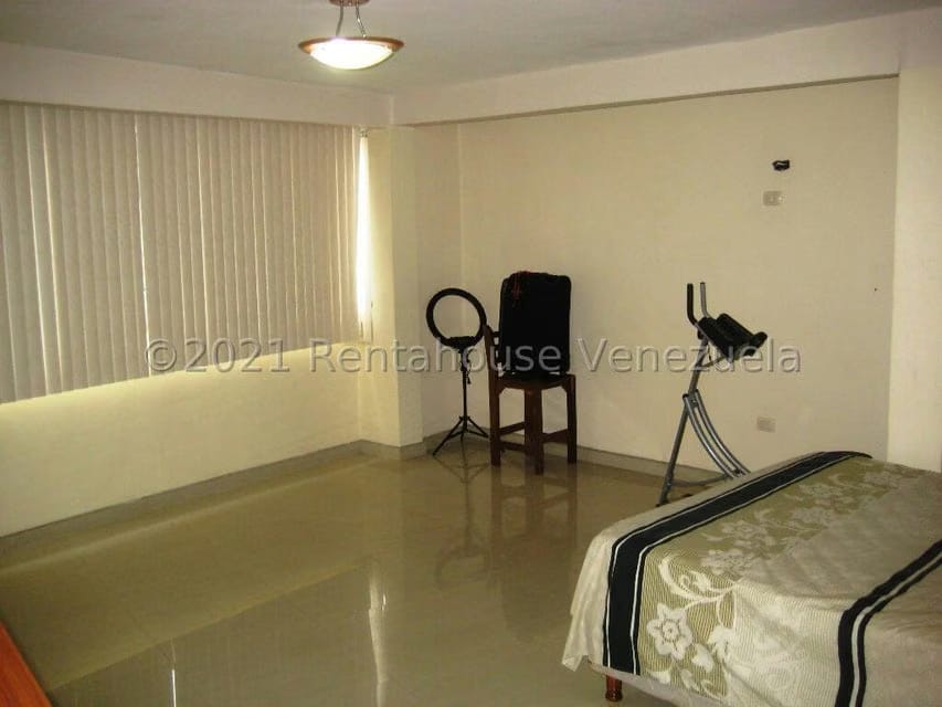 Casa (Multipes Niveles) en Venta en Artigas, Distrito Metropolitano - 20