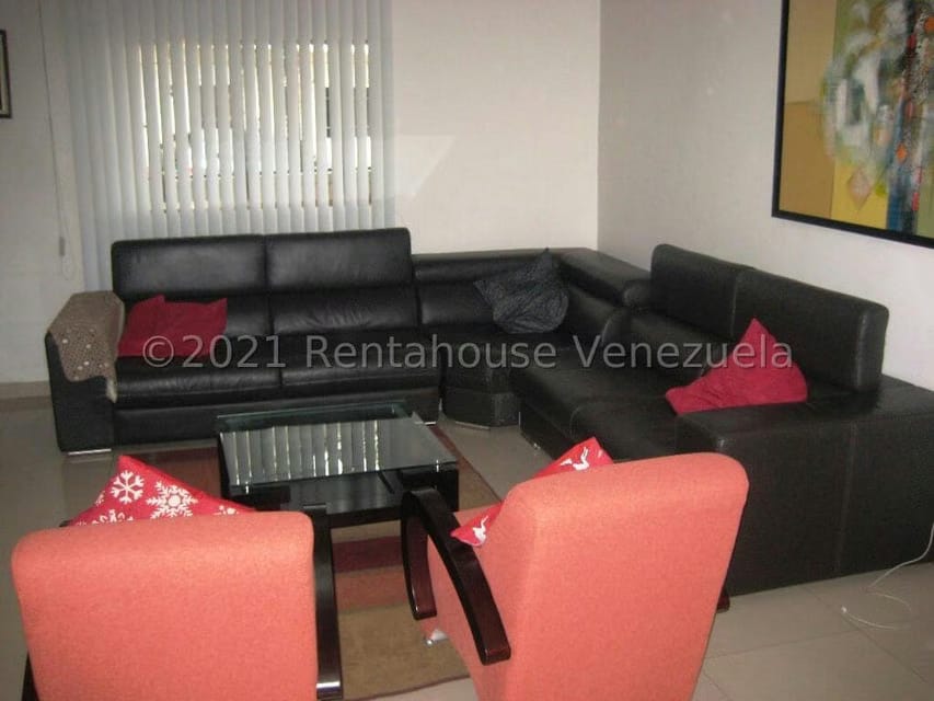 Casa (Multipes Niveles) en Venta en Artigas, Distrito Metropolitano - 4