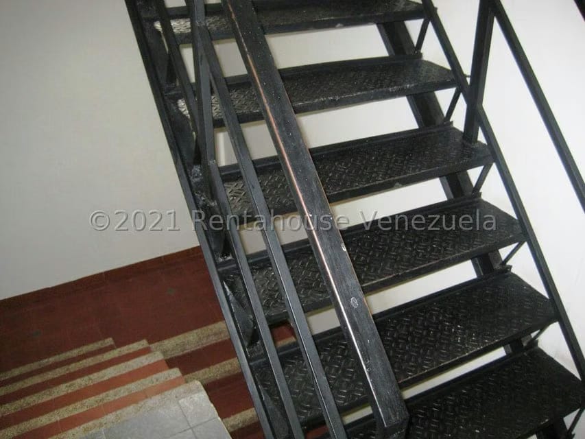 Casa (Multipes Niveles) en Venta en Artigas, Distrito Metropolitano - 34