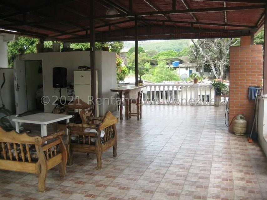 Casa (Multipes Niveles) en Venta en Artigas, Distrito Metropolitano - 40