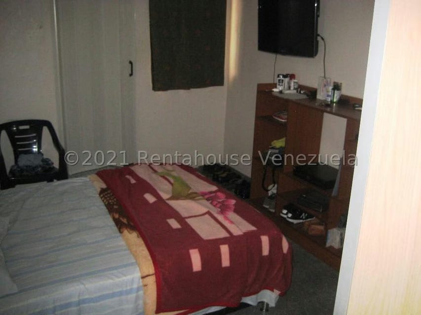 Casa (Multipes Niveles) en Venta en Artigas, Distrito Metropolitano - 7
