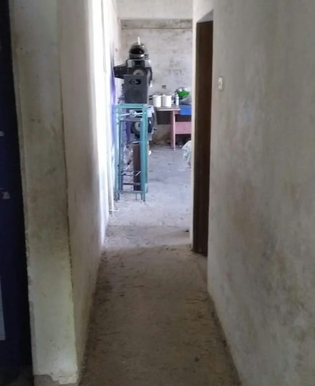 Casa para remodelar de 6 habitaciones y terreno de - 6