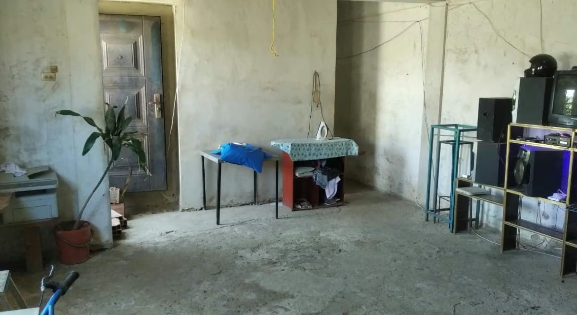 Casa para remodelar de 6 habitaciones y terreno de - 10