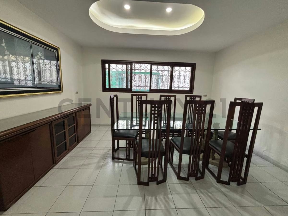 Casa-Quinta en Venta ubicada en Alta Florida. - 13