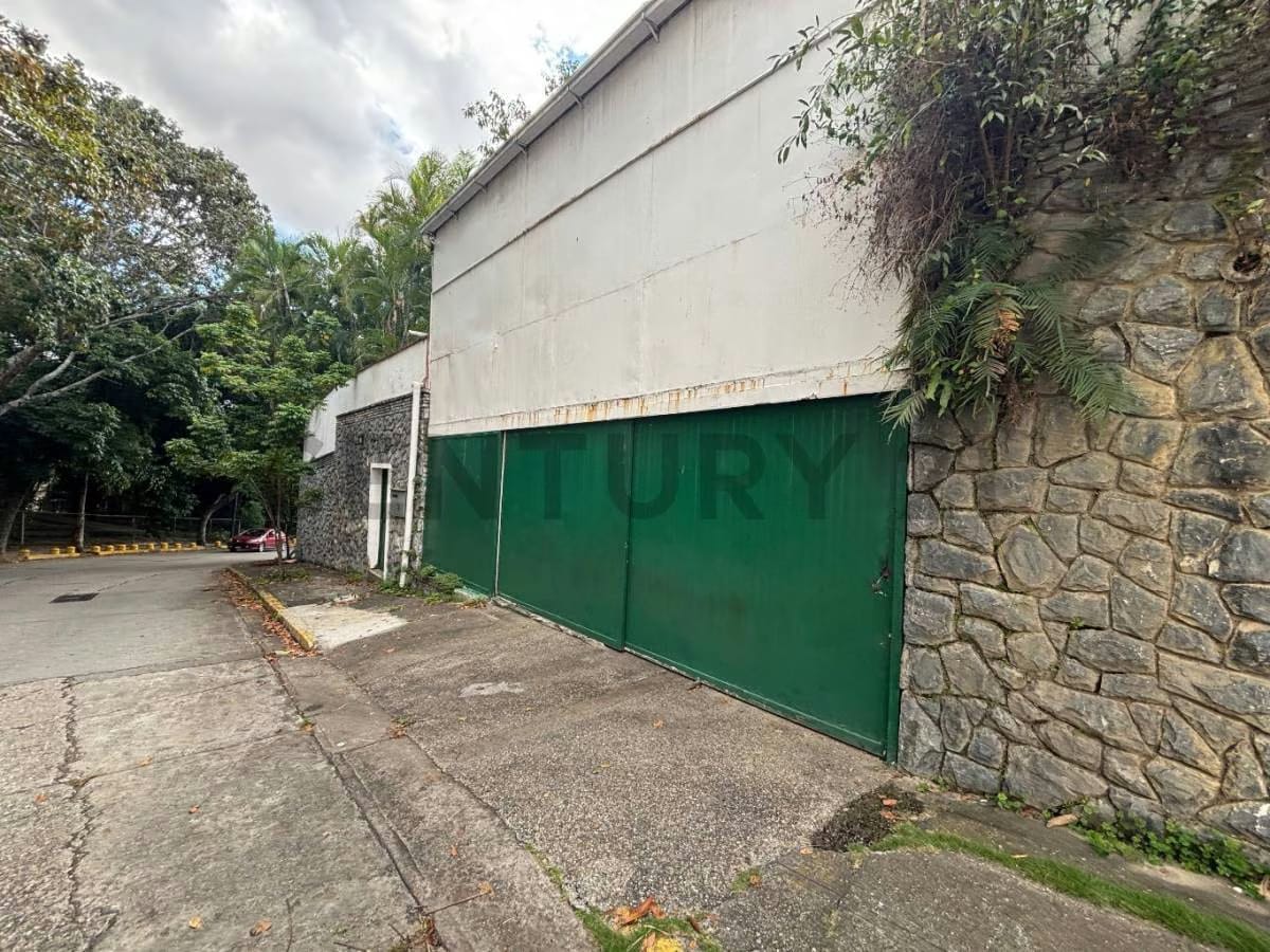Casa-Quinta en Venta ubicada en Alta Florida. - 22