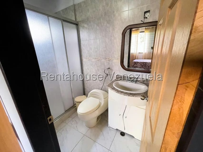 Casa (1 Nivel) en Venta en Lomas del Halcon, Distrito Metropolitano - 17