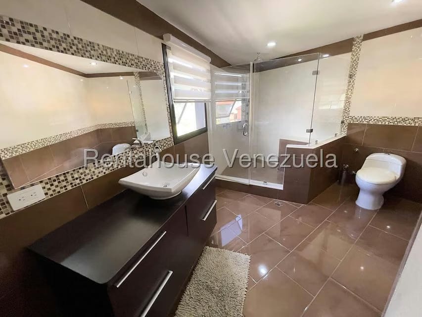 Casa (1 Nivel) en Venta en Lomas del Halcon, Distrito Metropolitano - 20