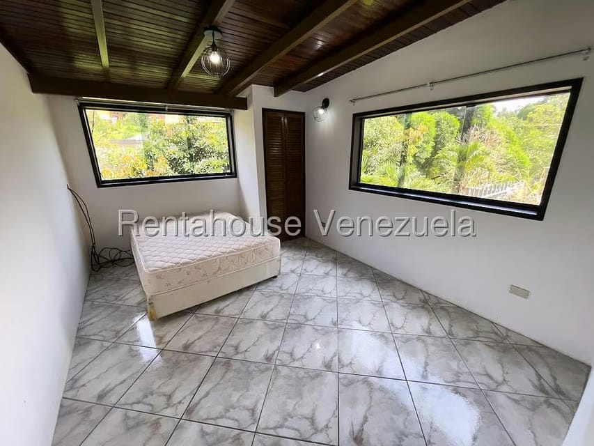 Casa (1 Nivel) en Venta en Lomas del Halcon, Distrito Metropolitano - 28