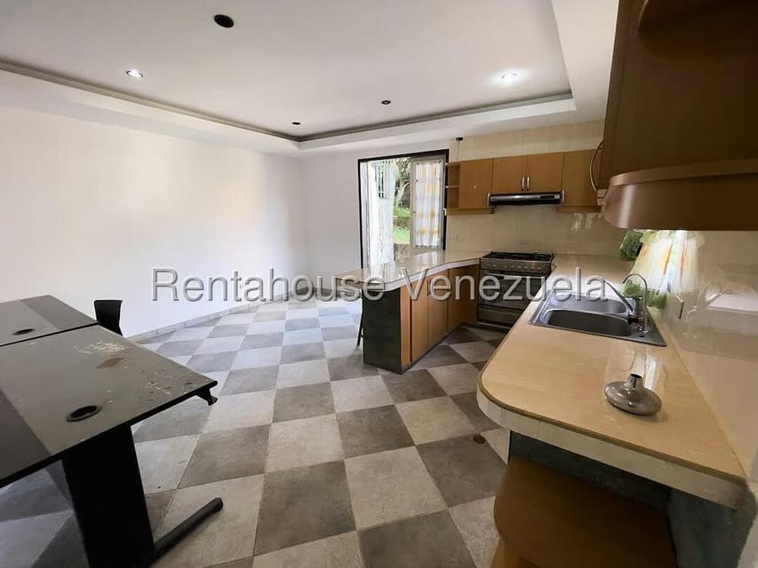 Casa (1 Nivel) en Venta en Lomas del Halcon, Distrito Metropolitano - 31