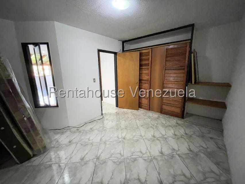 Casa (1 Nivel) en Venta en Lomas del Halcon, Distrito Metropolitano - 34